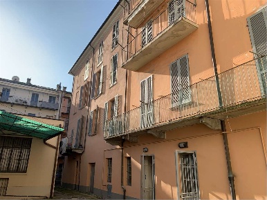 Foto Appartamento a Pinerolo di 77 m² con 3 locali in vendita