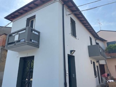 Foto Appartamento a Forlì Villafranca di 110 m² con 7 locali in vendita