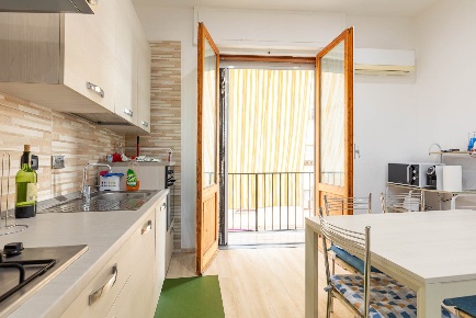 Foto Appartamento in via Renato Fantoni, Firenze di 73 m² con 3 locali