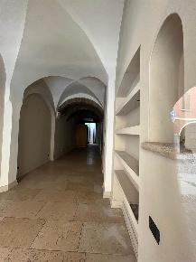 Foto Negozio a Viadana Centro di 75 m² con 3 locali in affitto