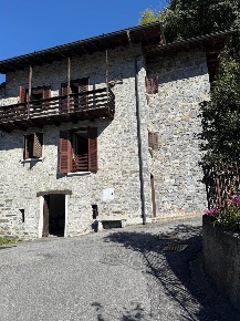 Foto Case semi ndipendenti in Val Cortese, Verceia Centro di 102 m²