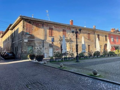 Foto Casa indipendente in via Crocifisso, Covo Centro di 600 m² in vendita