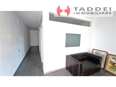 Foto Locale commerciale in PIAZZA BRUNELLESCHI, Scandicci Vingone di 45 m²