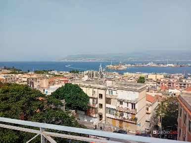 Foto Attico in Via ROCCA Guelfonia, Messina Centro Storico di 95 m²