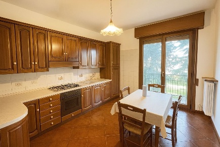 Foto Appartamento in Via L. Pulci 32, Modena Madonnina - Tre Olmi di 167 m²