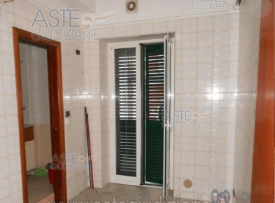 Foto Appartamento in Via Giovan Giovine 14, Taranto di 65 m² con 4 locali