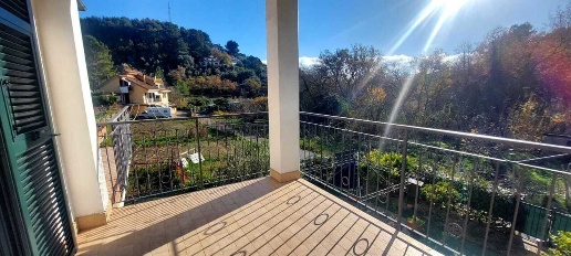 Foto Appartamento in Strada Montegrazie, Imperia Caramagna di 70 m²