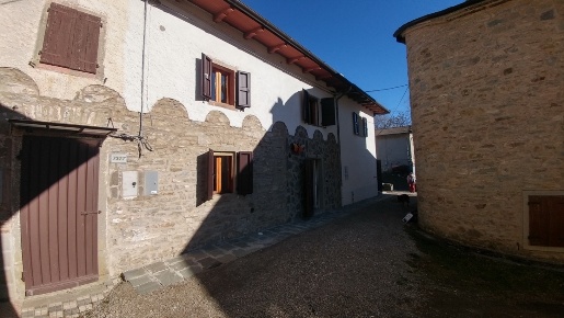 Foto Appartamento in Via Cimoncino 1091, Fanano di 69 m² con 3 locali