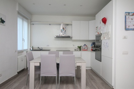 Foto Appartamento in via salita cappuccini  11, Como Como Sole di 90 m²