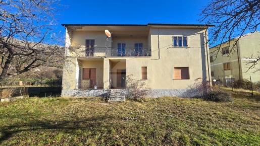 Foto Casa indipendente in TRATTURELLO, Scoppito Sella Di Corno di 180 m²