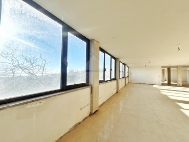 Foto Ufficio in via verentana, Montefiascone di 210 m² in affitto