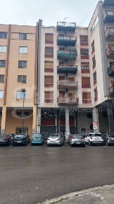 Foto Negozio in Don Luigi Sturzo, Palermo Borgo Vecchio di 90 m² in vendita