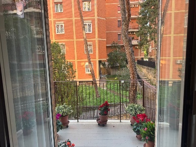 Foto Appartamento in Via Monte Cervialto 165, Roma Nuovo Salario di 90 m²