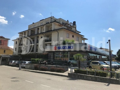 Foto Box in Via Pascoli 2, Abbiategrasso di 200 m² in vendita