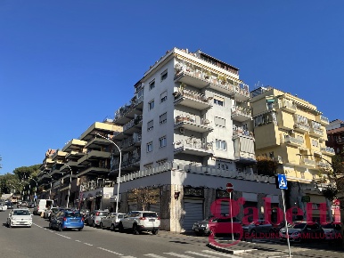 Foto Attico in Via della Balduina 210, Roma Balduina di 110 m² con 4 locali