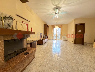 Foto Villa a schiera in TEGOLETO Via Enrico Berlinguer, Tegoleto di 160 m²