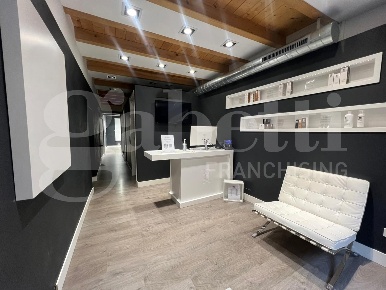 Foto Negozio in Via Borgo Palazzo 56, Bergamo Borgo Palazzo di 50 m²
