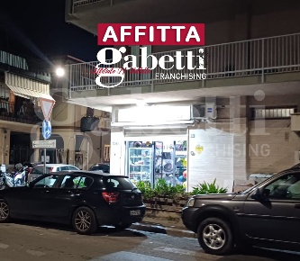 Foto Negozio in Via Senofonte snc, Bagheria Centro di 106 m² con 1 locali