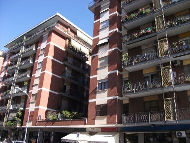 Foto Appartamento in Via Riccardo Zampieri 79, Roma Casal Bruciato di 10 m²