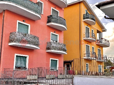 Foto Appartamento in Via Delle Ginestre 10, Avezzano Centro di 100 m²