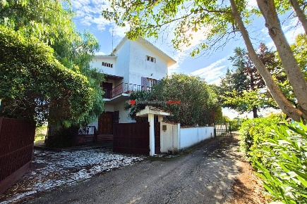 Foto Villa unifamiliare in Via Leone XIII 100, Foggia Rione Martucci - Diaz