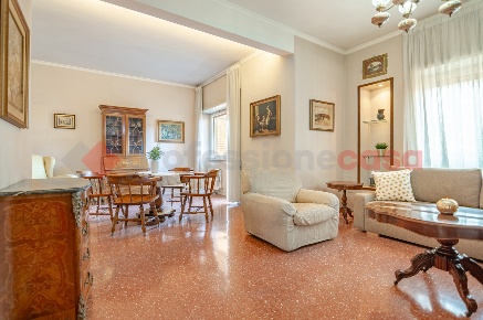 Foto Appartamento in Via Ermanno Ponti 10, Roma di 140 m² con 4 locali