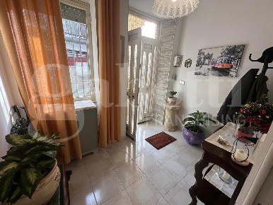 Foto Casa indipendente in Via bordonaro 1, Floridia di 103 m² con 4 locali