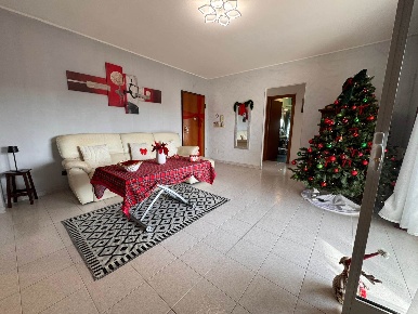 Foto Appartamento in VIA PIETRO ANTONIO LOCATELLI 2, Latina Q4 di 104 m²