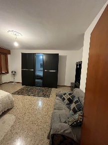 Foto Casa indipendente a Dosolo di 350 m² con 9 locali in vendita