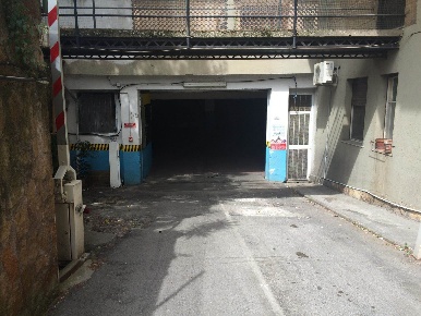 Foto Magazzino in Via Giuseppe Di Vittorio, Aprilia Centro di 1600 m²