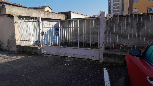 Foto Garage in piazza volontari italiani del sangue, Mortara Centro