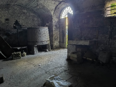 Foto Magazzino a Montefiascone Centro di 30 m² con 1 locali in vendita