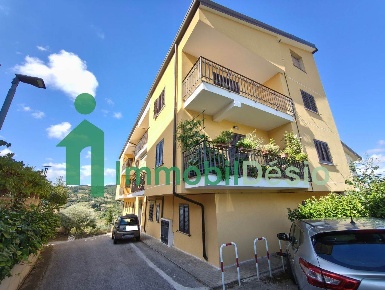 Foto Appartamento a Tito Centro di 115 m² con 7 locali in vendita