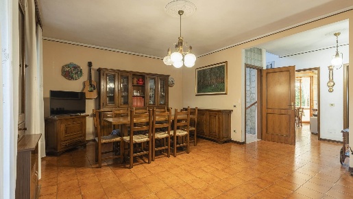 Foto Villa a schiera in Via Luigi Alamanni 45, Modena Villanova di 228 m²