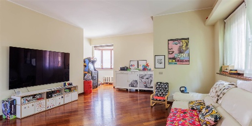 Foto Attico in via Cantù 5, Monza San Biagio di 185 m² con 5 locali