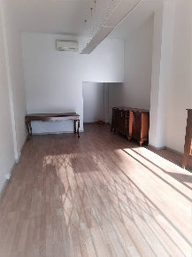 Foto Negozio a Rimini Centro Storico di 45 m² con 1 locali in affitto