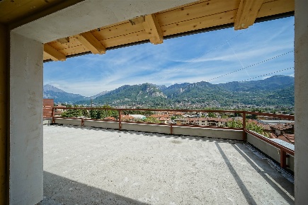 Foto Attico a Olginate di 125 m² con 4 locali in vendita