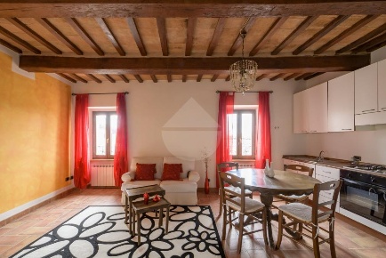 Foto Casa indipendente in Via Carlo Spadini, Costacciaro Centro di 80 m²