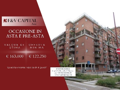 Foto Appartamento in Via Treviso, Torino Parco Dora di 87 m² con 4 locali