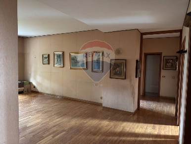 Foto Appartamento in via mauro macchi, Milano Centrale di 110 m² in vendita
