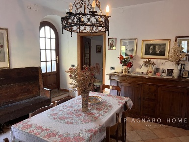 Foto Rustico in Via Serravalle, Filattiera Serravalle di 203 m² in vendita