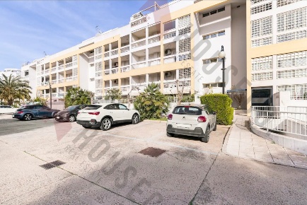 Foto Appartamento in Via Italia, Quartu Sant'Elena Quartu di 70 m²