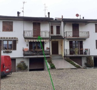 Foto Appartamento in Strada Selva 4, Villalvernia di 142 m² con 7 locali