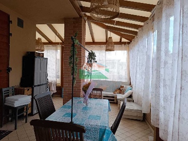 Foto Villa a schiera in VIALE ALESSANDRO MANZONI, Ravenna di 100 m²
