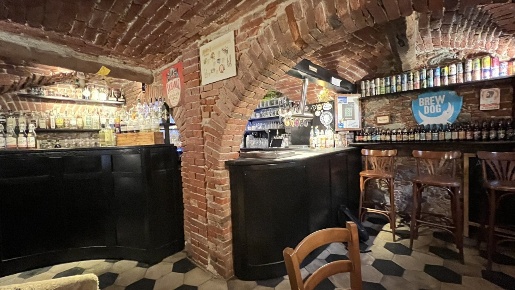 Foto Attività commerciale in Piazza Concezione 10, Sassello Centro di 65 m²