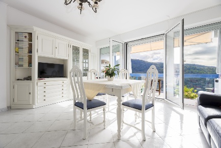 Foto Appartamento in Via Val Trebbia 74, Genova Molassana di 75 m²