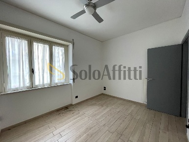 Foto Appartamento in Via Benedetto Cariteo 12, Napoli Fuorigrotta di 76 m²