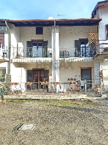 Foto Appartamento in Via Roma, Bardello con Malgesso e Bregano di 120 m²