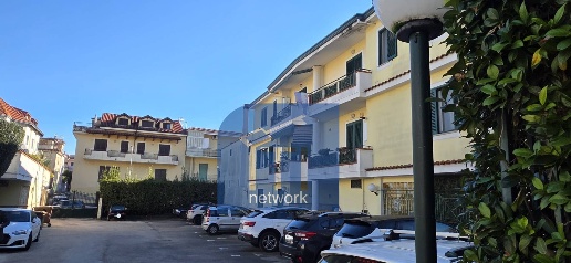 Foto Appartamento in Via Giardini, Giugliano in Campania di 130 m²