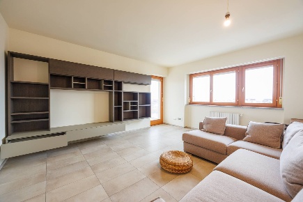 Foto Appartamento in Via Monginevro, Torino San Paolo di 83 m² con 3 locali